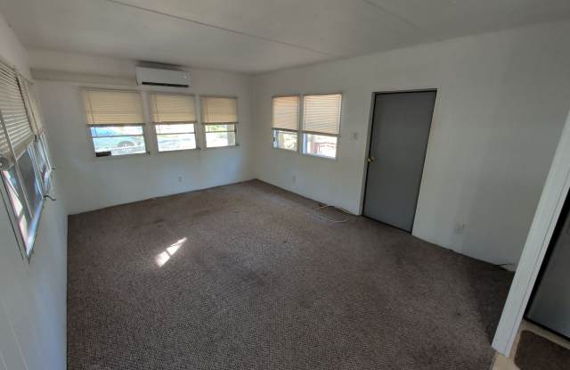 8450 W Gen Chennault Ln Gallery 3