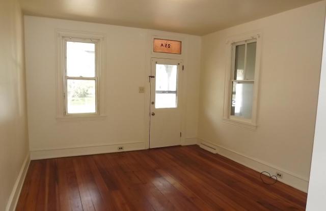 25 7TH STREET Gallery 4