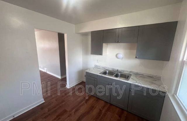 5650 N 61st St - 5650 North 61st Street, Milwaukee, WI 53218