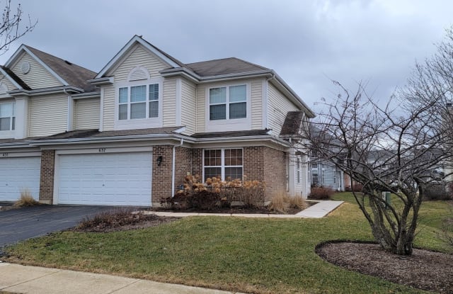 637 Lancaster Drive - 637 Lancaster Drive, Pingree Grove, IL 60140