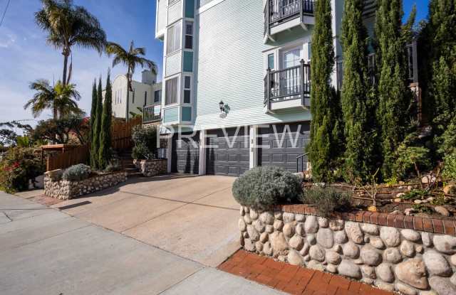 STUNNING TOWNHOME 2 BED 2.5 BATH 2 CAR GARAGE NORTH PARK/HILLCRES Gallery 1