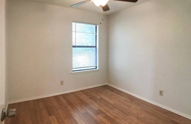 1116 Parkwood Place Gallery 3