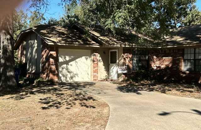 1317 Southridge Ct Gallery 1