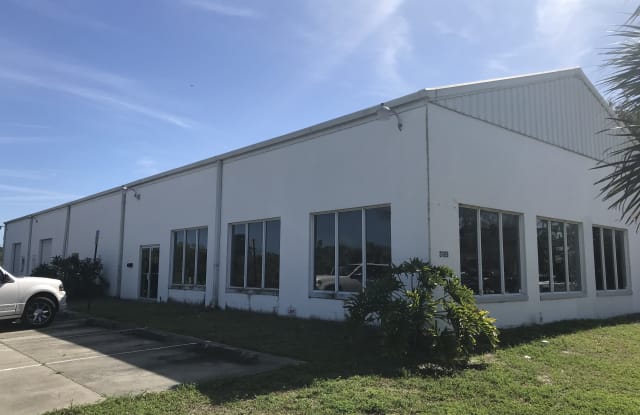 3109 S Ridgewood Ave - 3109 Ridgewood Avenue, South Daytona, FL 32119