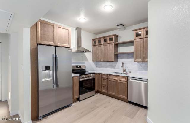 1126 W ELLIOT Road unit: 1024 - 1126 West Elliot Road, Chandler, AZ 85224