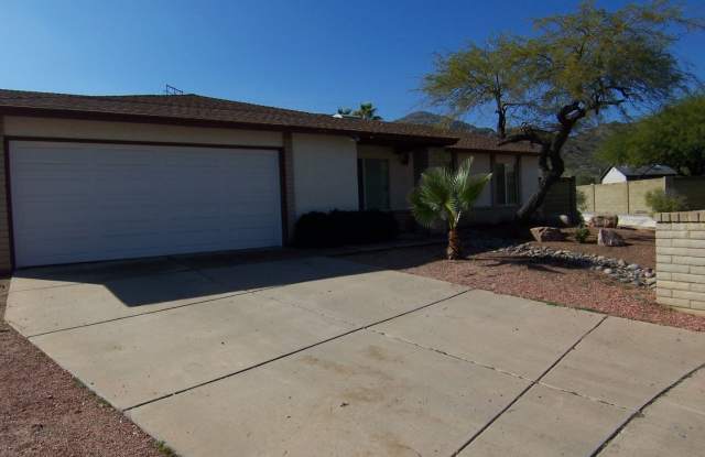 4201 E. Desert View Dr 003 - 4201 East Desert View Drive, Phoenix, AZ 85042