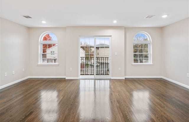 43 WEST 49TH ST - 43 East 49th Street, Bayonne, NJ 07002