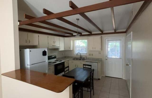 425 Cedar Creek Drive Gallery 4