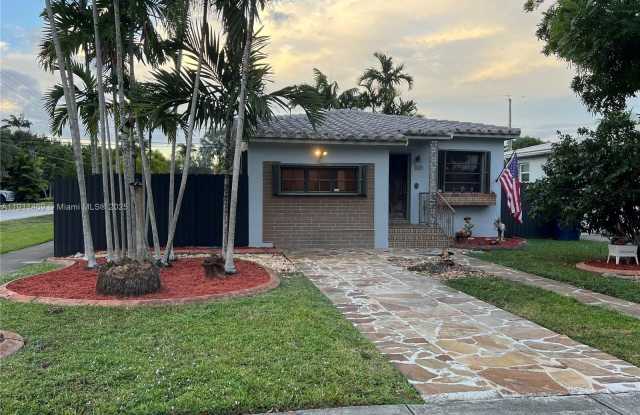 189 Glendale Dr - 189 Glendale Drive, Miami Springs, FL 33166