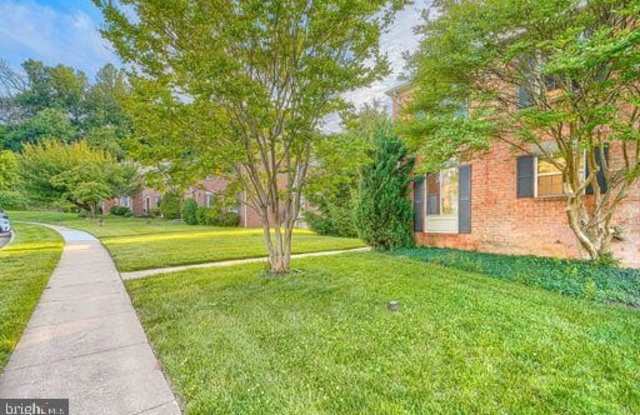 16 CASTLEHILL CT Gallery 2