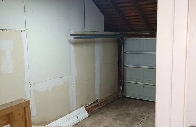 CUTE 2 bedroom home for rent Gallery 4