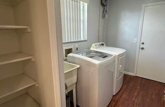 426 Inlet Avenue SE Gallery 2