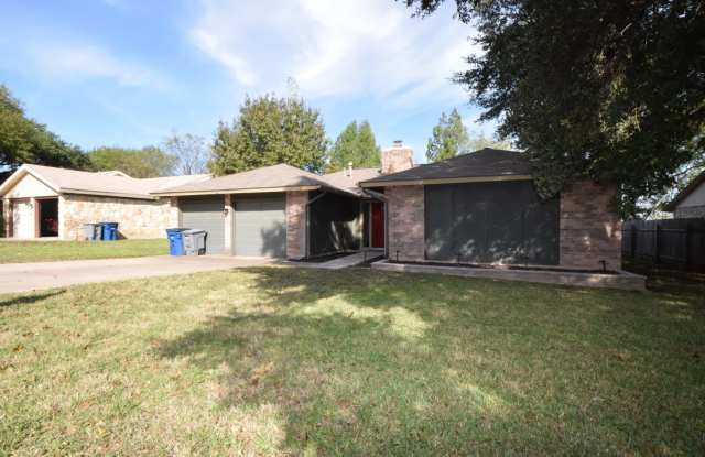 3/2 House near Walnut Creek Park! - 1218 Doonesbury Drive, Austin, TX 78758
