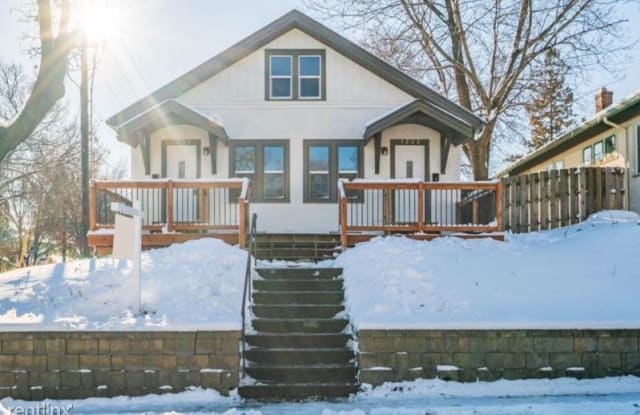1220 Saint Clair Avenue - 1220 Saint Clair Avenue, St. Paul, MN 55105