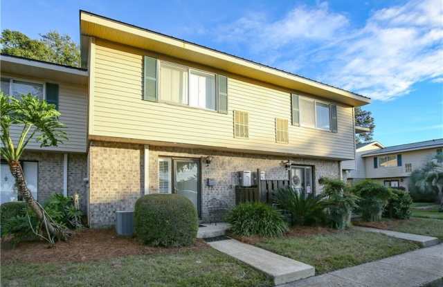 1500 Demere Road photos photos