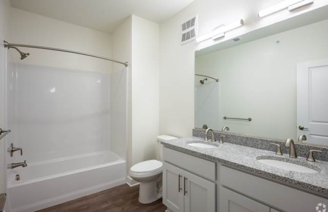 Sherwood Apartment Homes Gallery 4