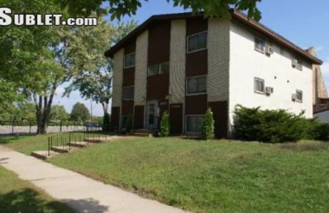 2417 17th Ave - 2417 17th Ave S, Minneapolis, MN 55404