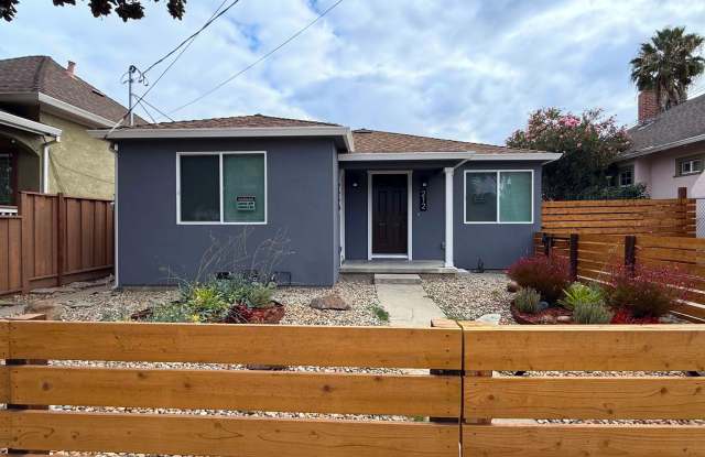 2BD/1BA - Fully Renovated Duplex Unit Near Japantown, In-Unit Laundry + AC Gallery 4