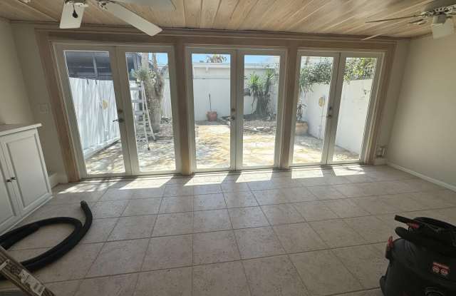 2704 Cardinal Drive Gallery 4