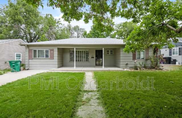 4687 E Dartmouth Ave photos photos