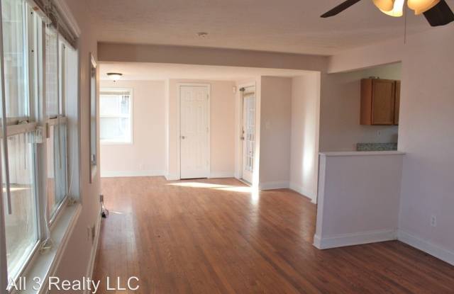 2105 Claude St NW Gallery 3