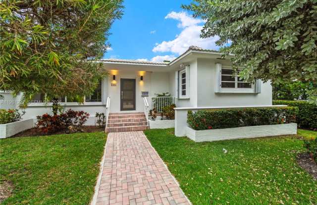 1261 Northeast 98th Street photos photos