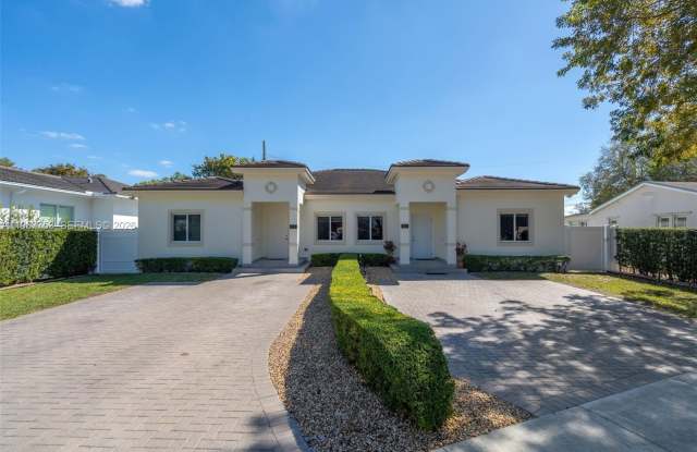 1515 SW 65th PL photos photos