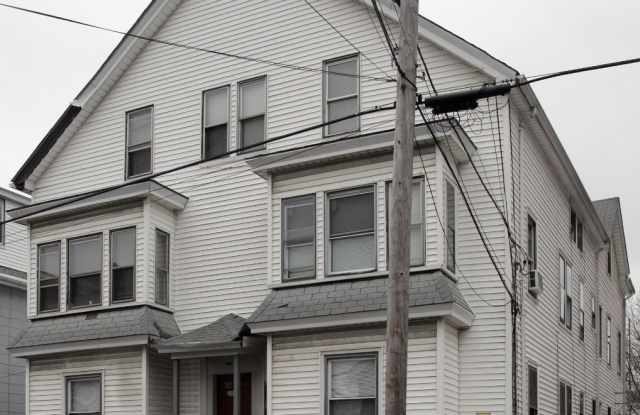 394 Metacom Avenue - 7 - 394 Metacom Avenue, Warren, RI 02885