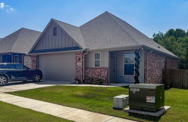 3 Bedroom 2 Bath Newly Construction in Whitehouse! photos photos