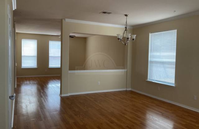 6110 Bridgewood Drive Gallery 2