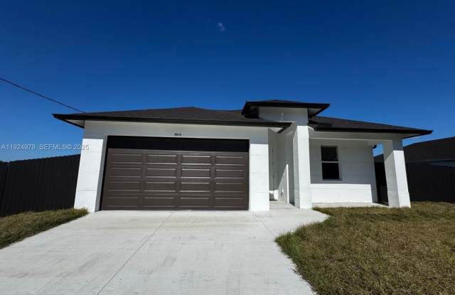 2812 W 54TH ST - 2812 54th Street West, Lehigh Acres, FL 33971