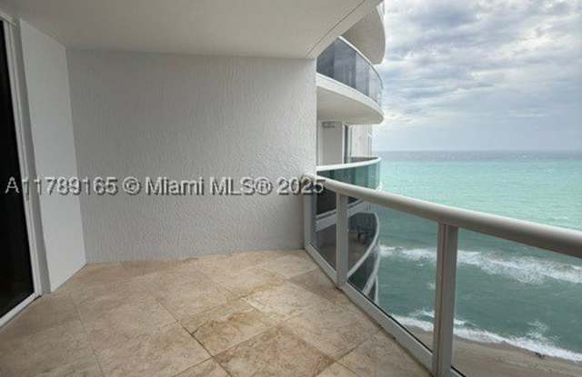 18911 Collins Ave Gallery 2