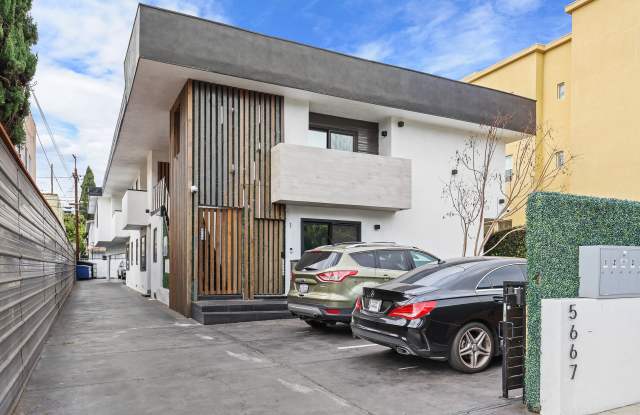5667 La Mirada Avenue Apartmenets Gallery 3