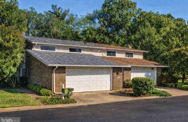 7220 VISTAS Lane Gallery 1