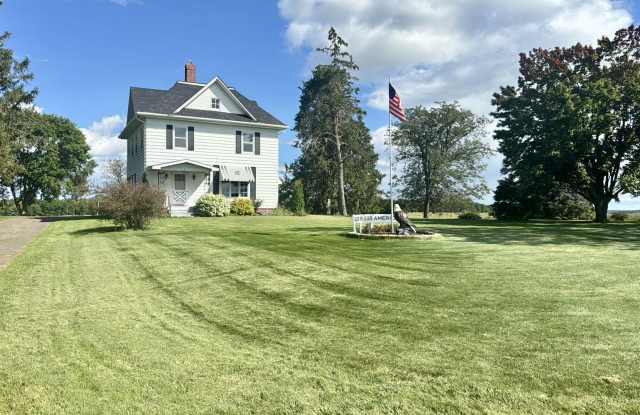 1689 10 1/2 Street - 1689 10 1/2 Street, Barron County, WI 54812