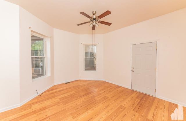 1310 W Winnemac Ave - 1310 West Winnemac Avenue, Chicago, IL 60640
