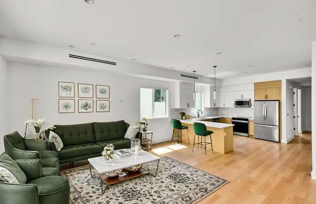5022 Cahuenga Blvd photos photos