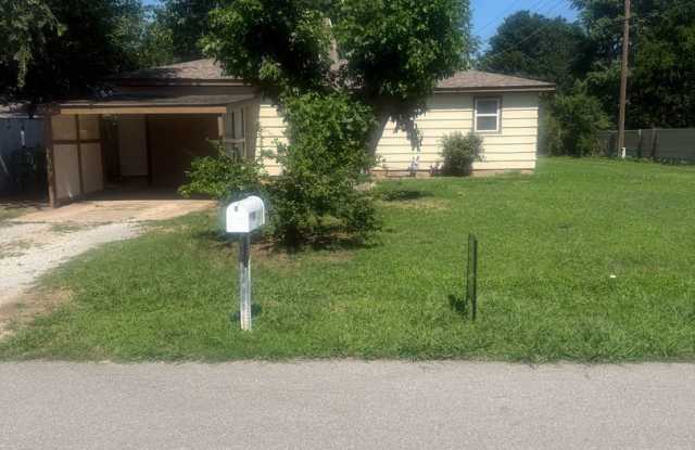 Home for Lease - 109 North 2nd Street, Yukon, OK. 73099 photos photos