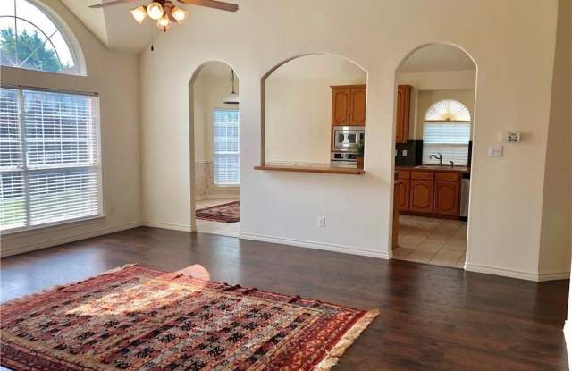 11712 Pheasant Creek Drive Gallery 4