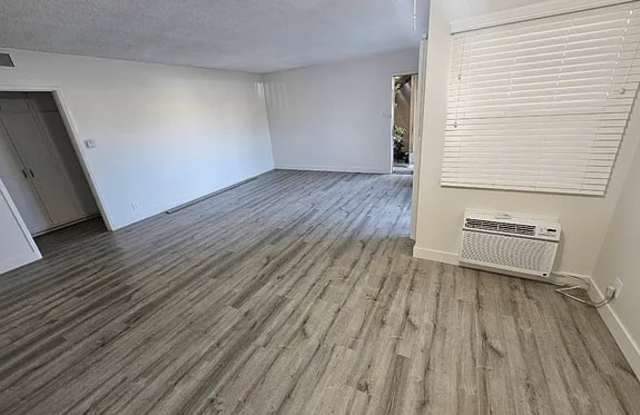 10328 Downey Ave Gallery 3