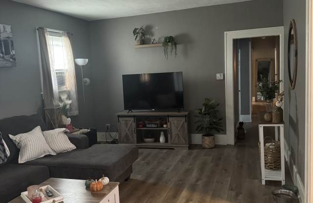 2003 Baker Avenue photos photos