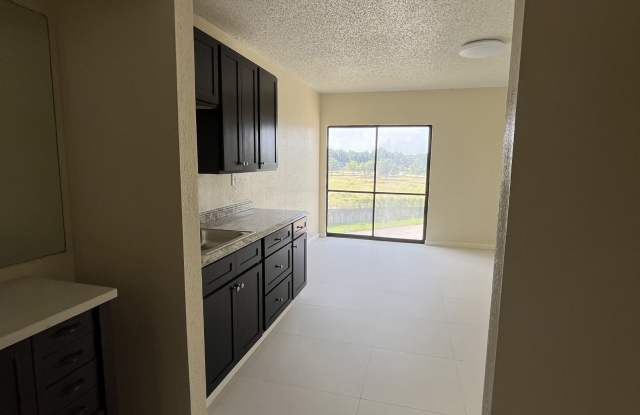 2705-2715 Cherry Road, Memphis , Tennessee, 38111 - 1408 Gallery 2