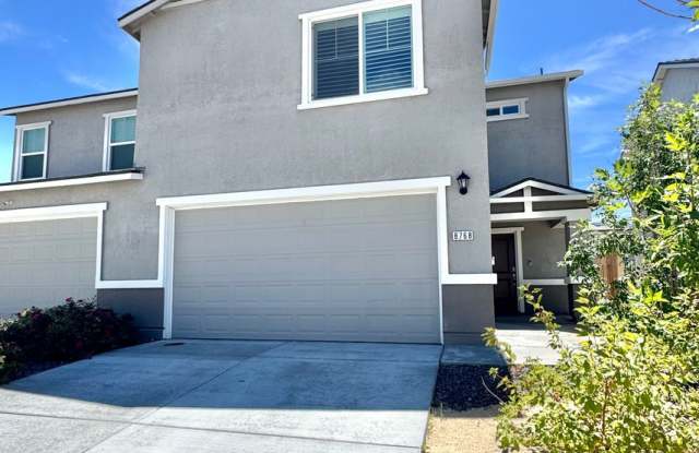 Beautiful Newer 3 Bedroom Townhome in the North Valleys! Gallery 3