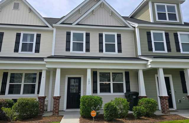 Charming 3-Bedroom Home with Community Pool in Goose Creek photos photos