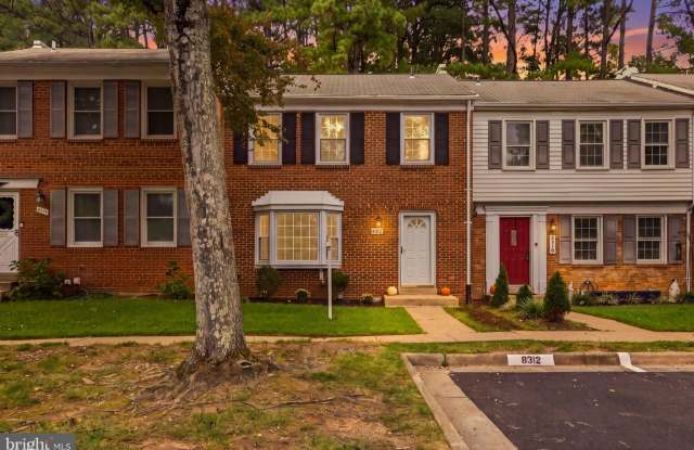 8312 MOLINE Place Gallery 1