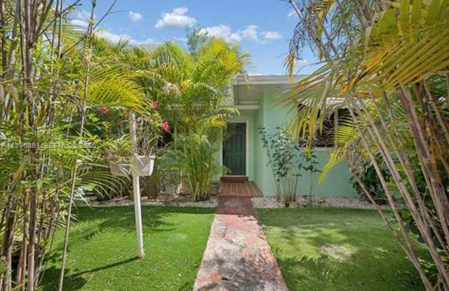 3490 William Ave MIAMI, FL 33133 photos photos