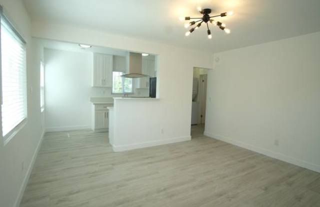 2023 West Jefferson Boulevard - 3/4 Gallery 4