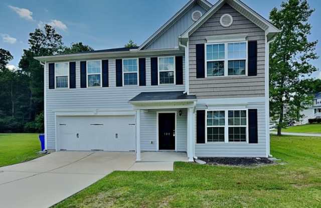 124 Hunterwood Place - 124 Hunterwood Place, Benson, NC 27504