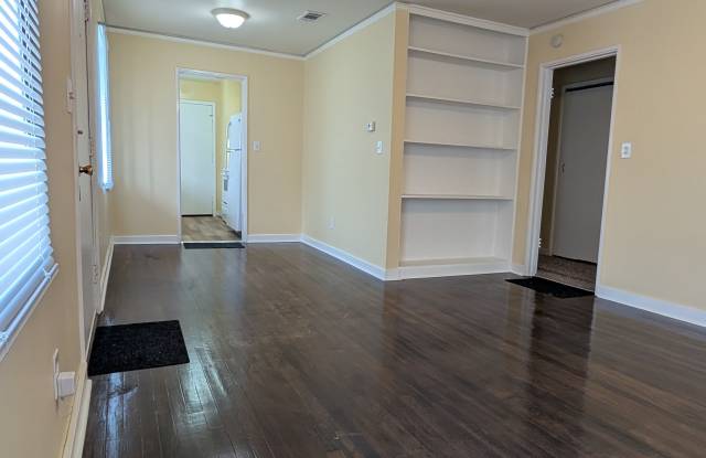 3110 N West St photos photos
