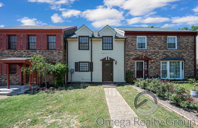 724 Cahaba Manor Trl - 724 Cahaba Manor Trail, Pelham, AL 35124